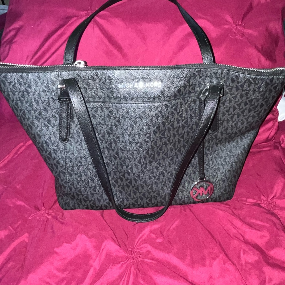 Michael Kors Tote